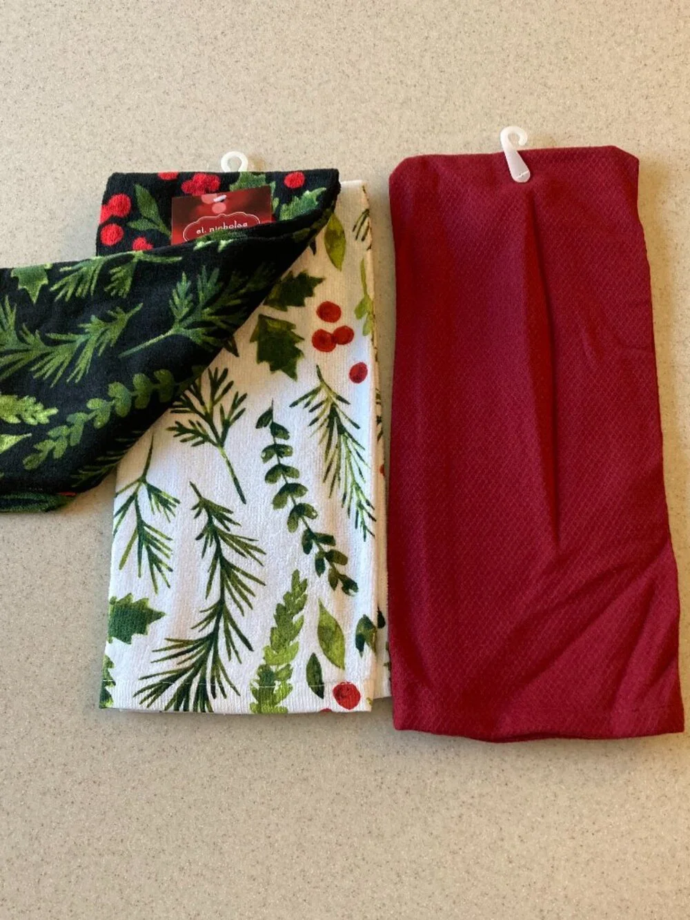 NWT St. Nicholas Square Kitchen Towels 3 Pc. Poinsettias Holday Theme